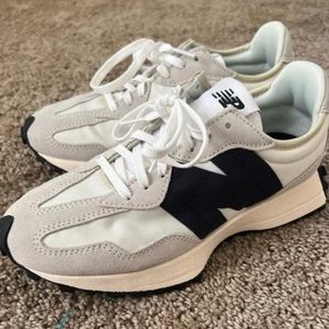 New Balance 327